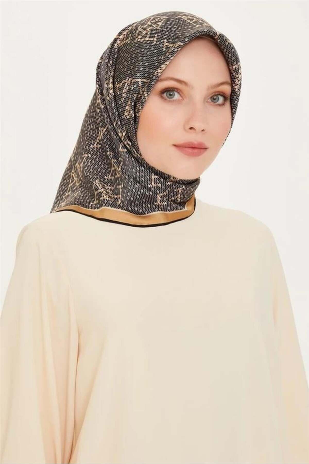 Sura Saf İpek Eşarp 9228D06