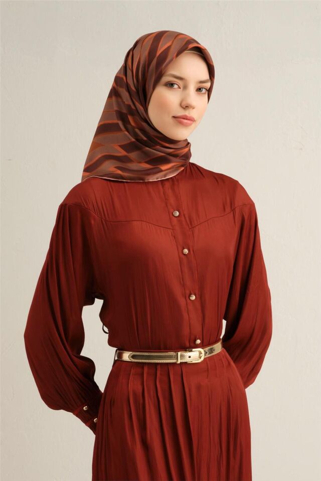 Geometrik Desenli Saf İpek Sura Eşarp 9325D 80 Kahverengi̇