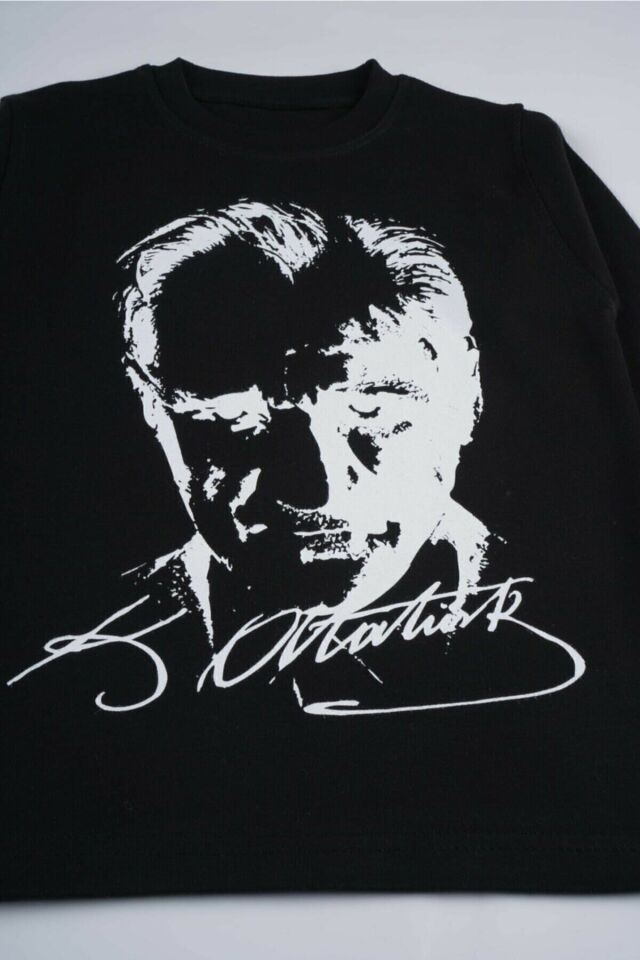 UZUN KOLLU ATATÜRK BASKILI T-SHİRT Siyah - 9 Yaş