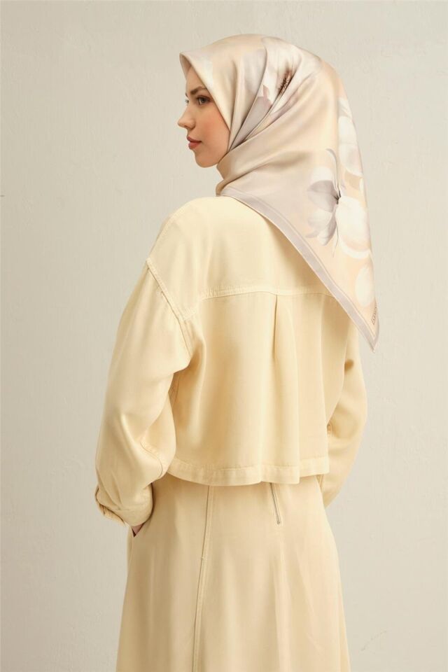 Çiçek Desenli Saf İpek Sura Eşarp 9305D 82