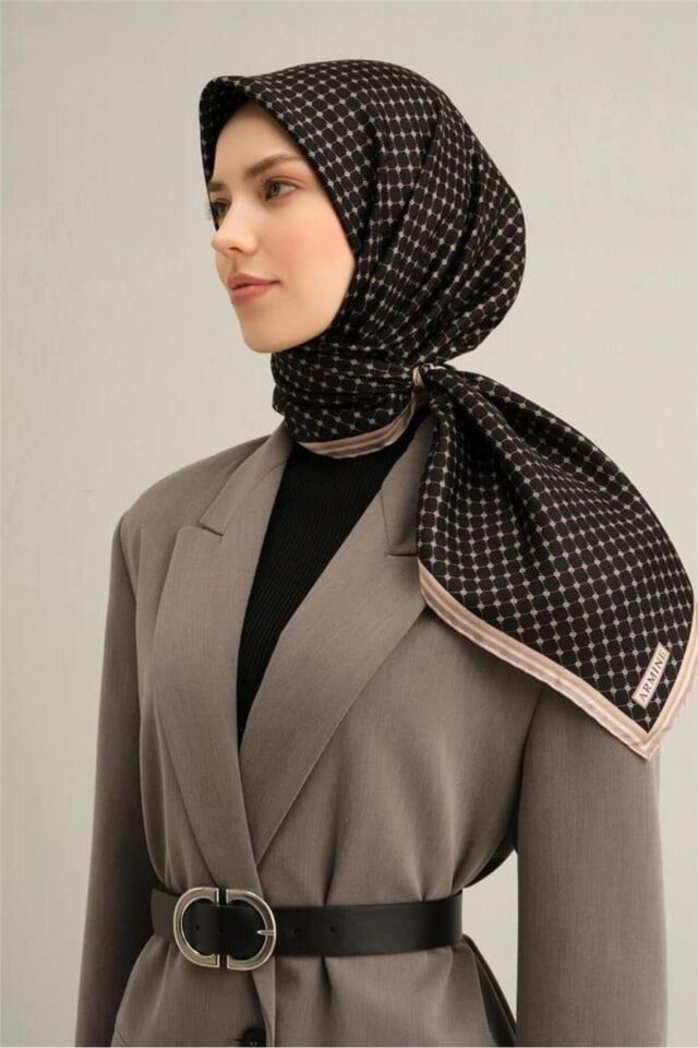ARMİNE DESENLİ SAF İPEK TWİLL EŞARP 9345