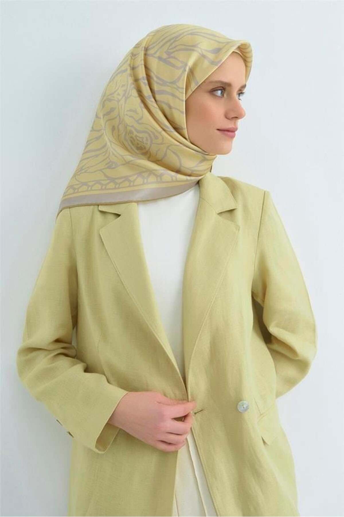 Tivil Saf İpek Eşarp 9511 - 34 Gri Sarı Soyut Desen