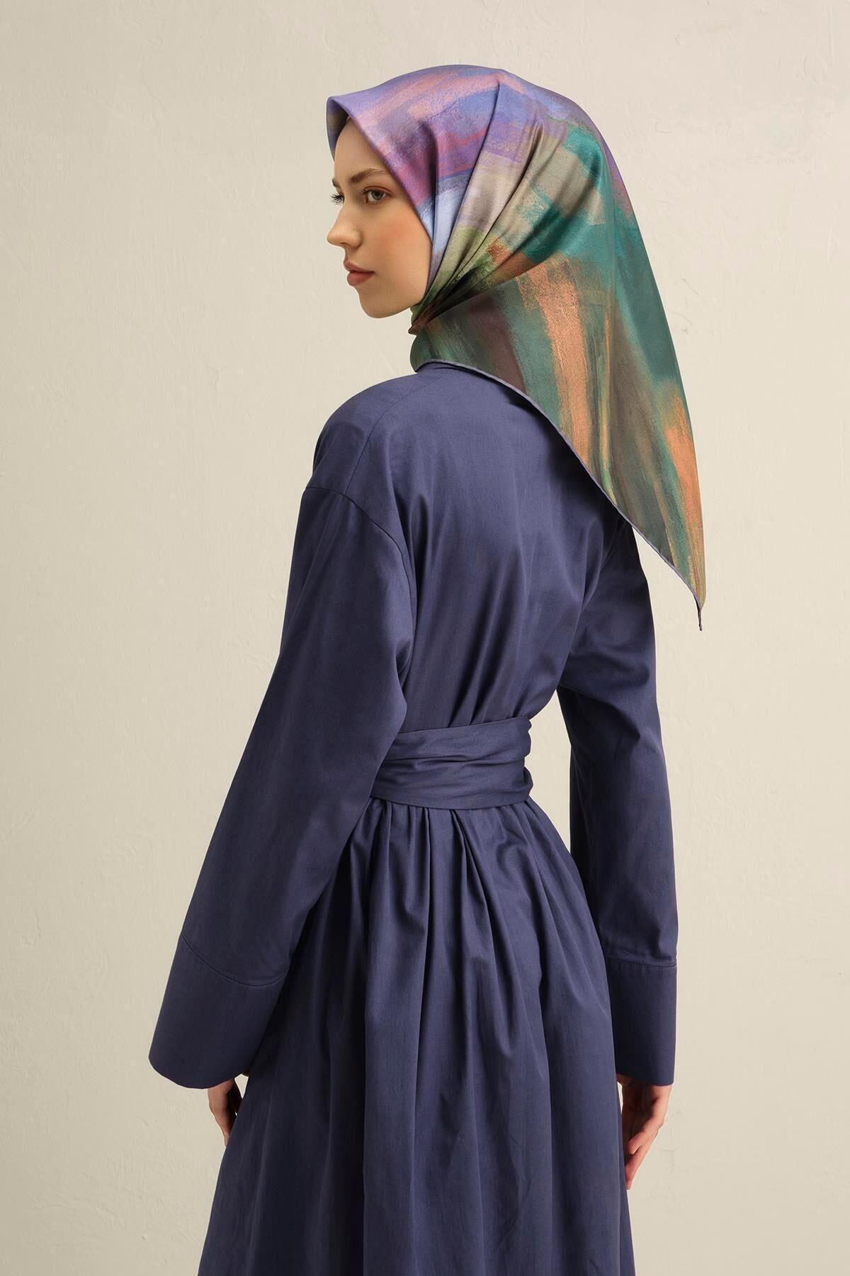 Soyut Desenli Saf İpek Twill Eşarp 9308D 06