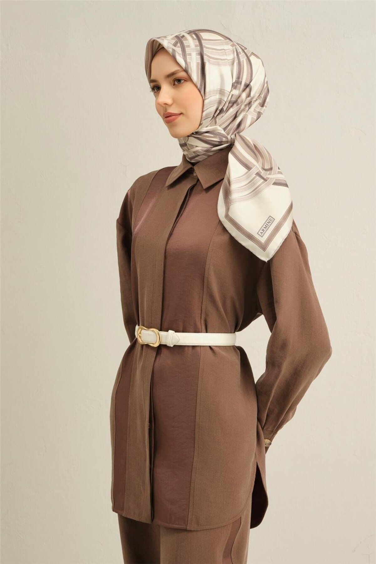 Klasik Desenli Saf İpek Twill Eşarp 9333D 82