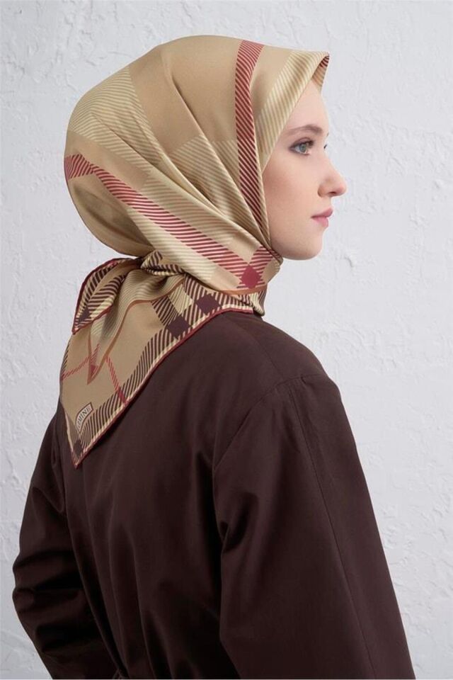 Geometrik Desenli Saf İpek Twill Eşarp 9418D 05 Kahverengi