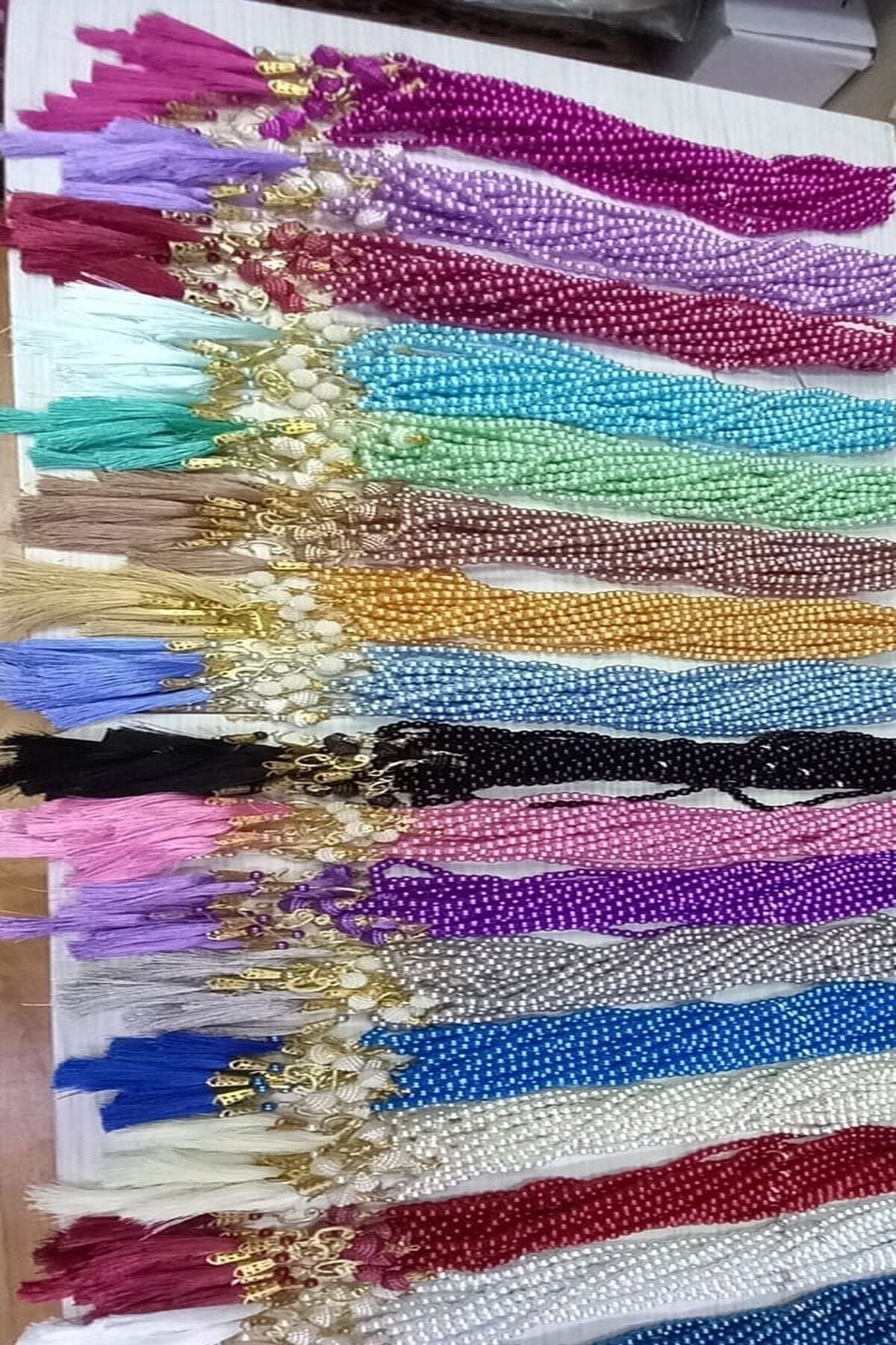 10 Adet Hediyelik Vavlı Püsküllü Karışık Renk Cam Inci Namaz Tesbihi Karışık