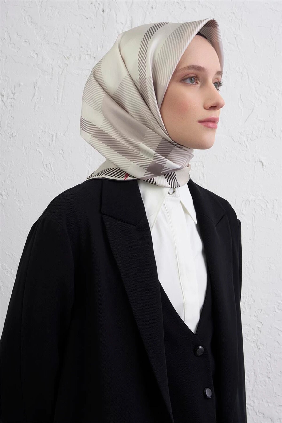 Sura İpek Eşarp -2025/2026 -9418 51 Taş - 82
